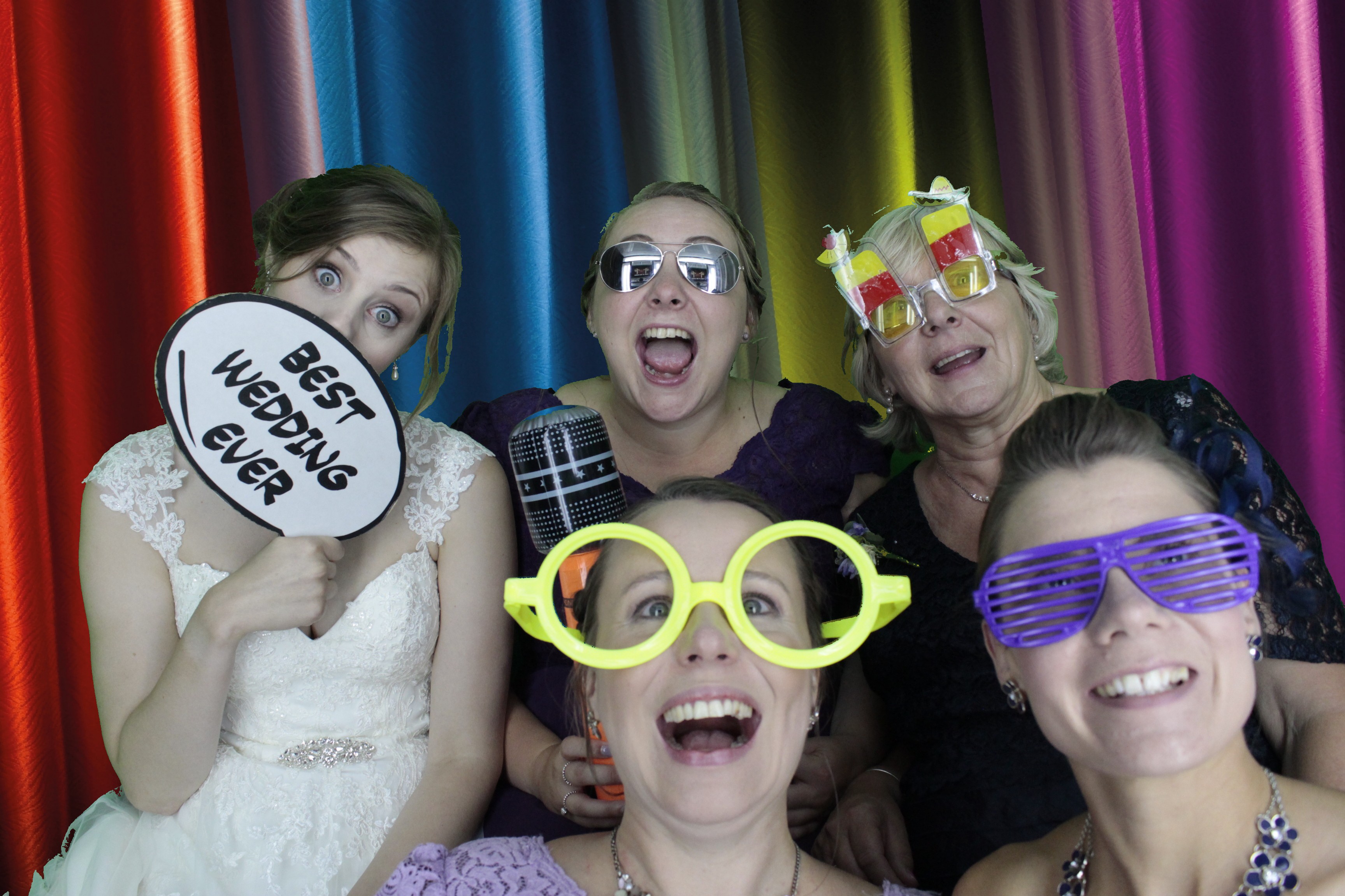 Mr & Mrs Brooks | View more photos from the event at gallery.myphotoboothexperience.co.uk/u/MyPhotoBoothExperienceLtd/Mr-Mrs-Brooks